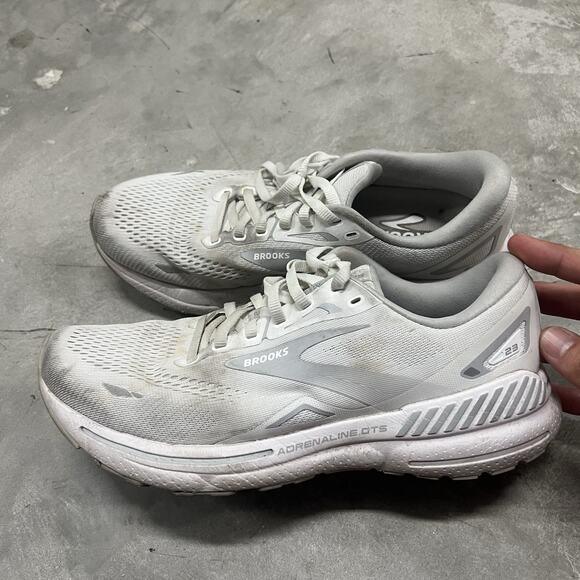 Brooks Adrenaline GTS 23 Shoes Womens Size 10 Gray Sneakers Running Athletic - Picture 1 of 8